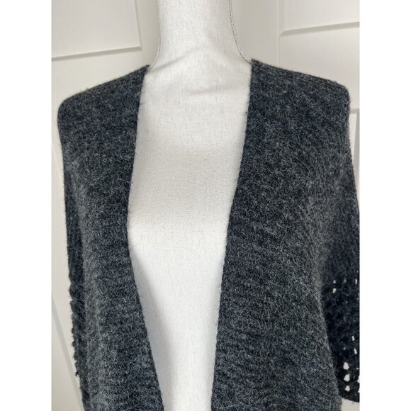 Do Everything in Love Shawl Wrap Kimono One Size Gray Open Front Crocheted Warm - Picture 2 of 11